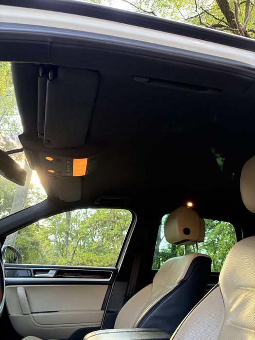 Продам  vw touareg 3.0 tdi. Ідеальний. Офіційний