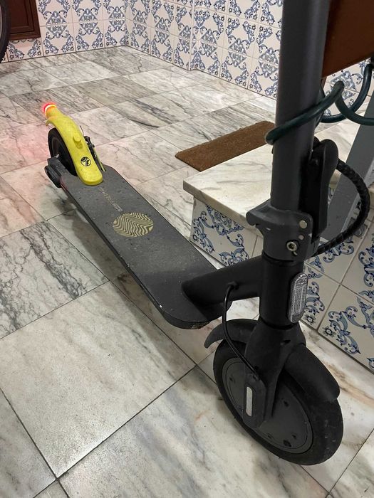 Trotinete Elétrica 25km de Autonomia
