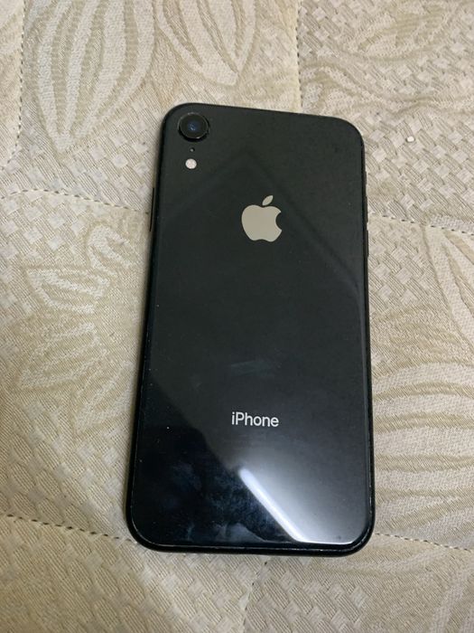 Iphone xr  64 gb