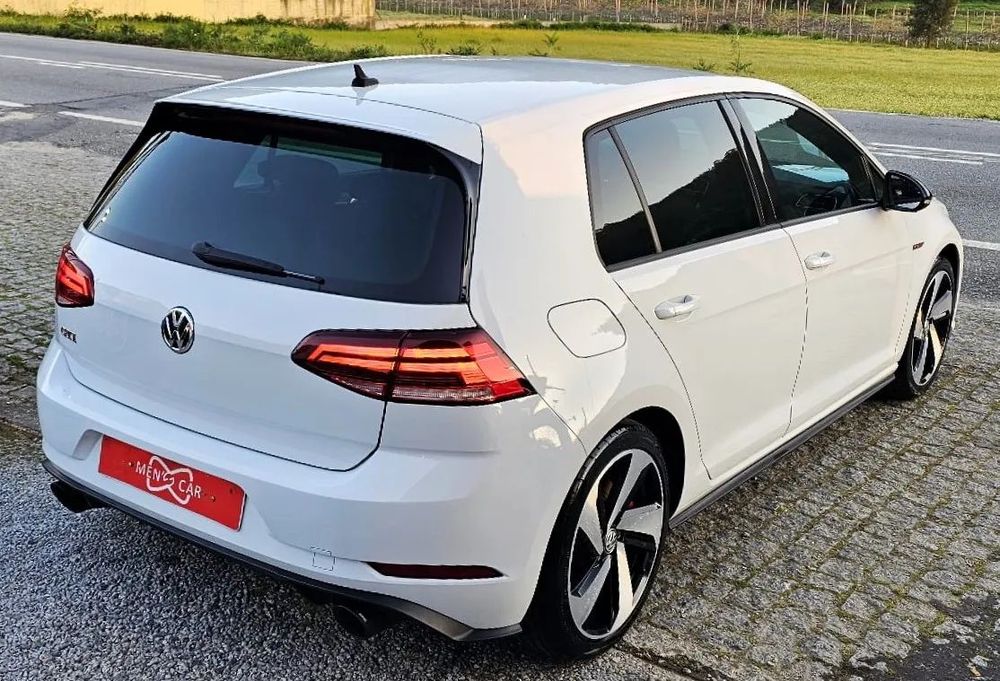 VW Golf 2.0 TSI GTI Performance