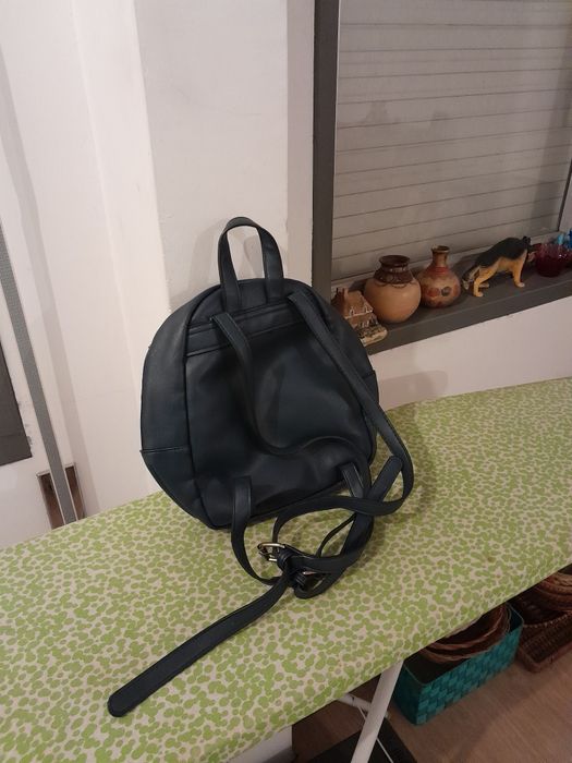 Vendo Mochila de Senhora VILANOVA muito bonita como nova