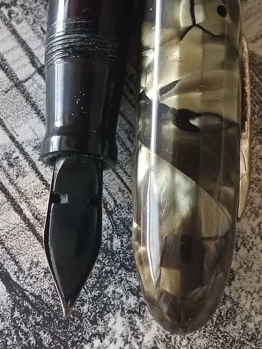 Caneta de aparo Conklin Nozac