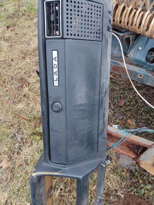 Бампер на  2107 запчастини ваз