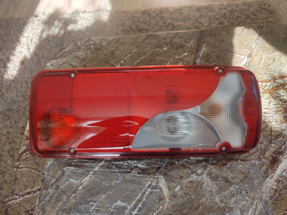 Lampa tylna prawa VIGNAL Iveco Mercedes Man
