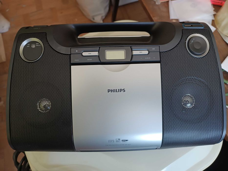 Philips az1627 магнітола, USB CD FМ
