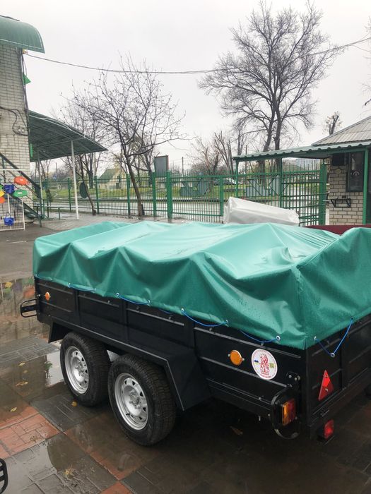 Двухосный черно-синий прицеп 250-140.Двовісний причеп