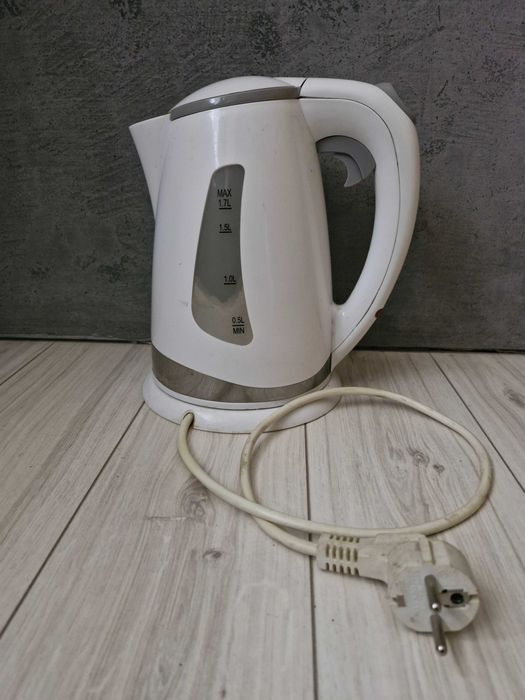 Czajnik bezprzewodowy 1,7l.