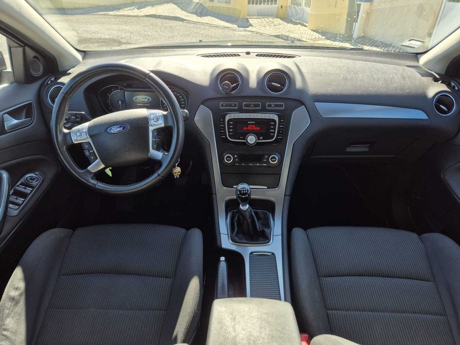 Ford Mondeo SW Titanium — photo 5