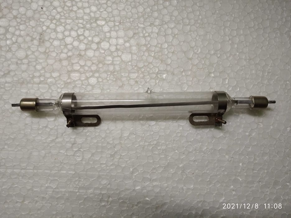 Продам УФ лампы новые и б.у. радиолампы  ГУ-19, и др. генераторные.