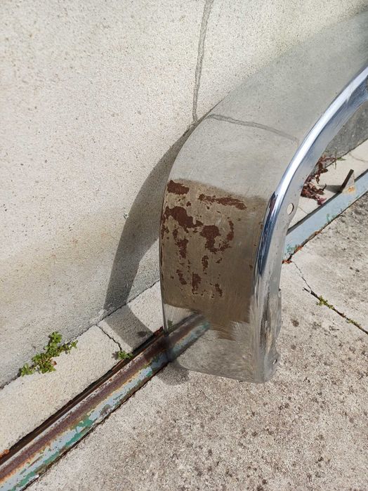 Toyota Hilux 2.4 TD 4X4 Tracker 1998 - Para choques frente cromado