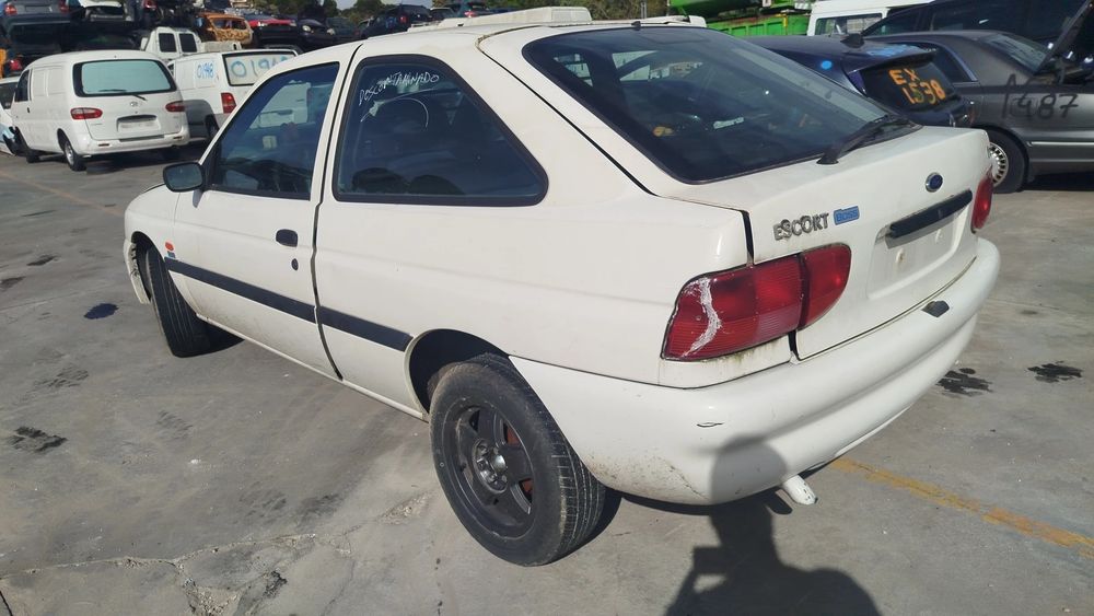 Para peças FORD Escort 95 (VI) Van (AVL)