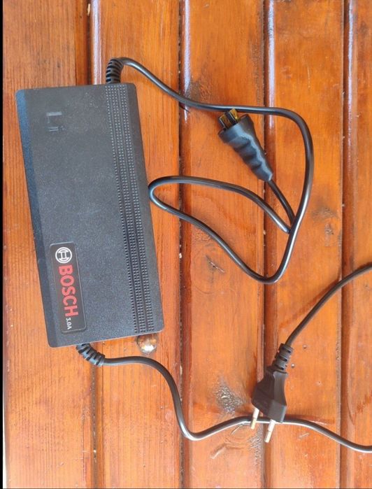 Cube acid hybryd one 400 (електровелосипед)