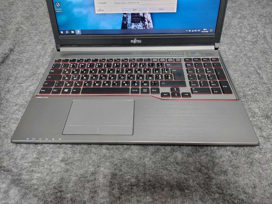 Fujitsu LifeBook E756