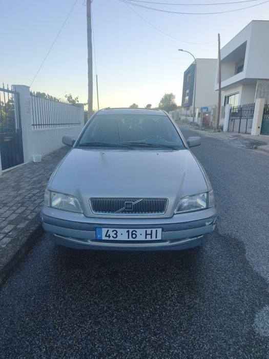 Volvo S40  1.8 115 cv "LER DISCRIMINAÇÃO"