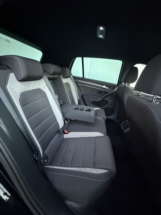 VW Golf 7 R ( trato de crédito)