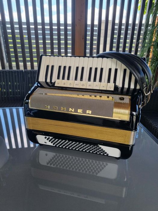 Hohner Lucia IVP