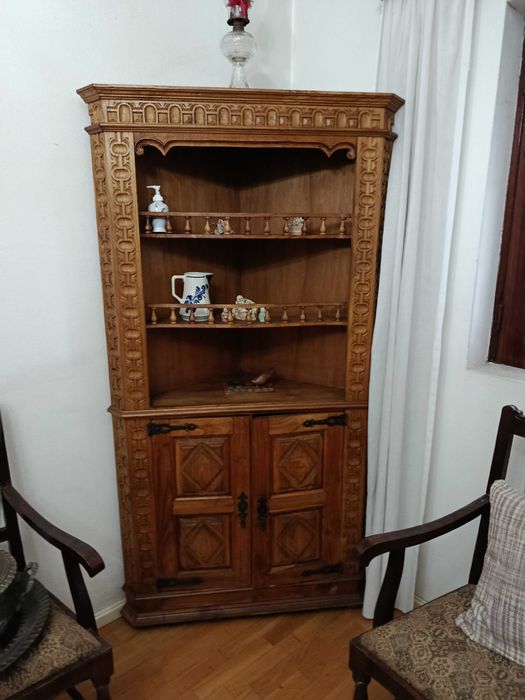 Móvel canto todo em madeira