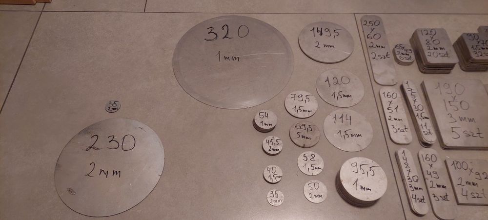 Formatka i krążek nierdzewny nierdzewka