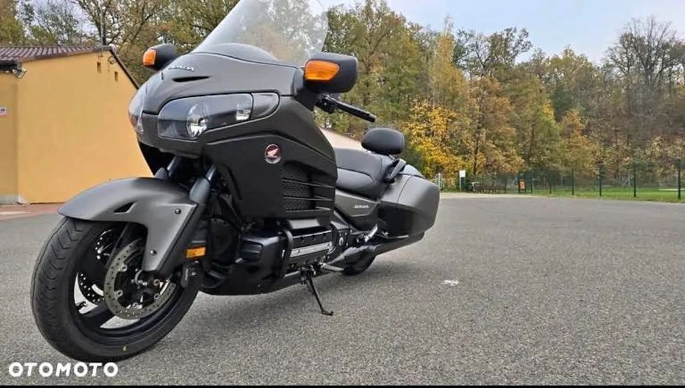 Honda GL Honda GL 1800 F6B