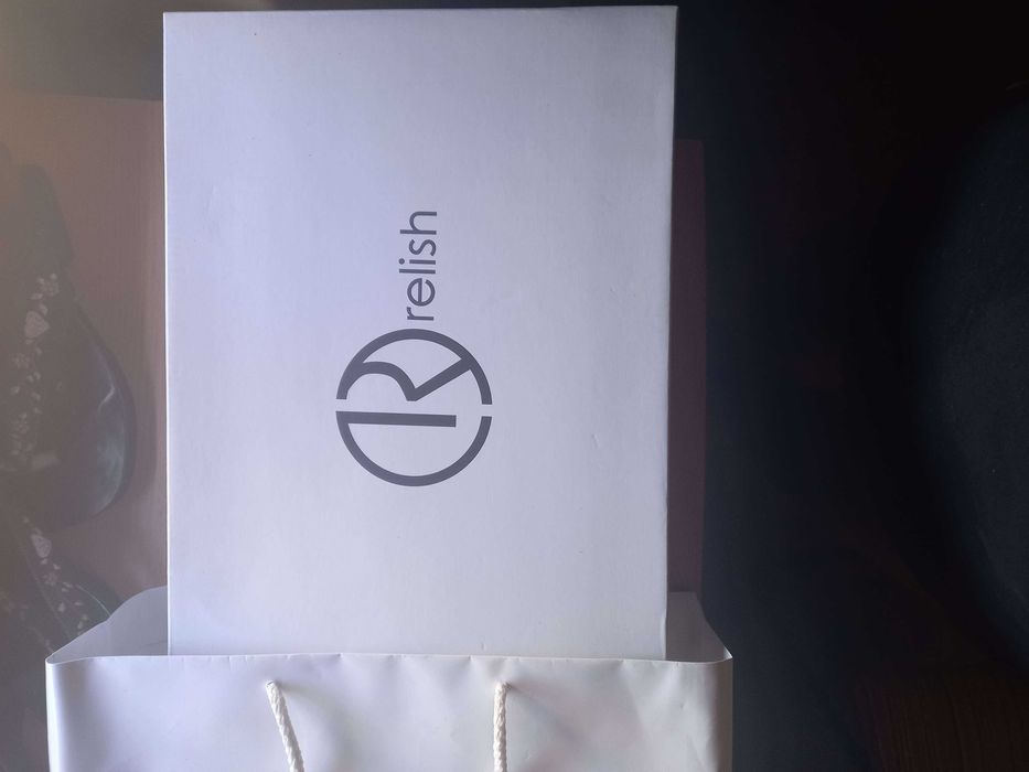 Botins praticamente novos.