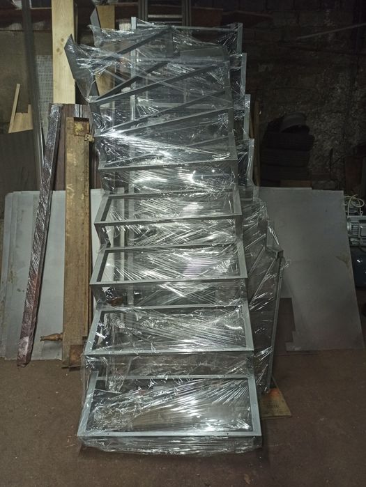 Продам сходовий марш