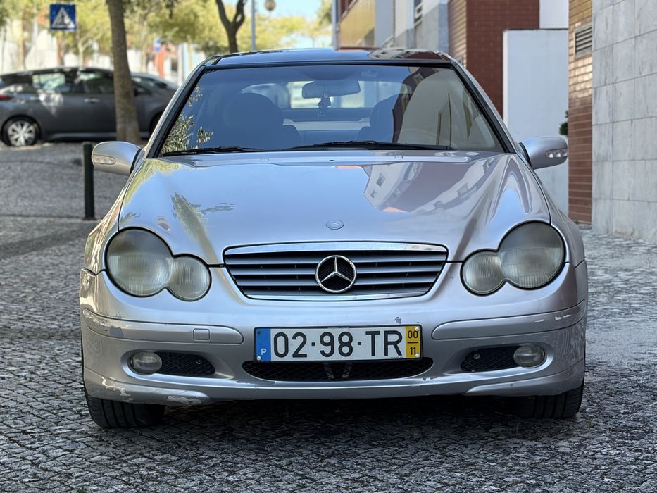 Mercedes C220d Coupé 2.2 Gasóleo – Caixa Automática