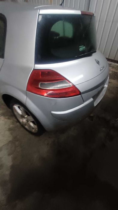 megane 2 2008 para peças.