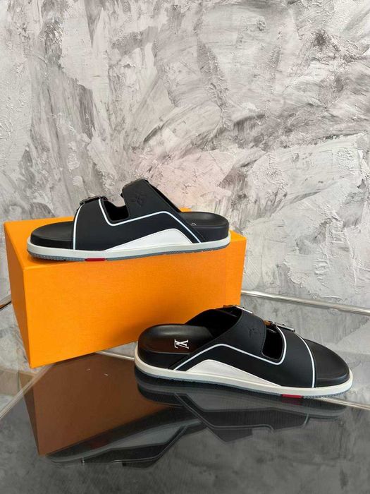 Louis Vuitton Buty, sandaly klapki, skora 180220