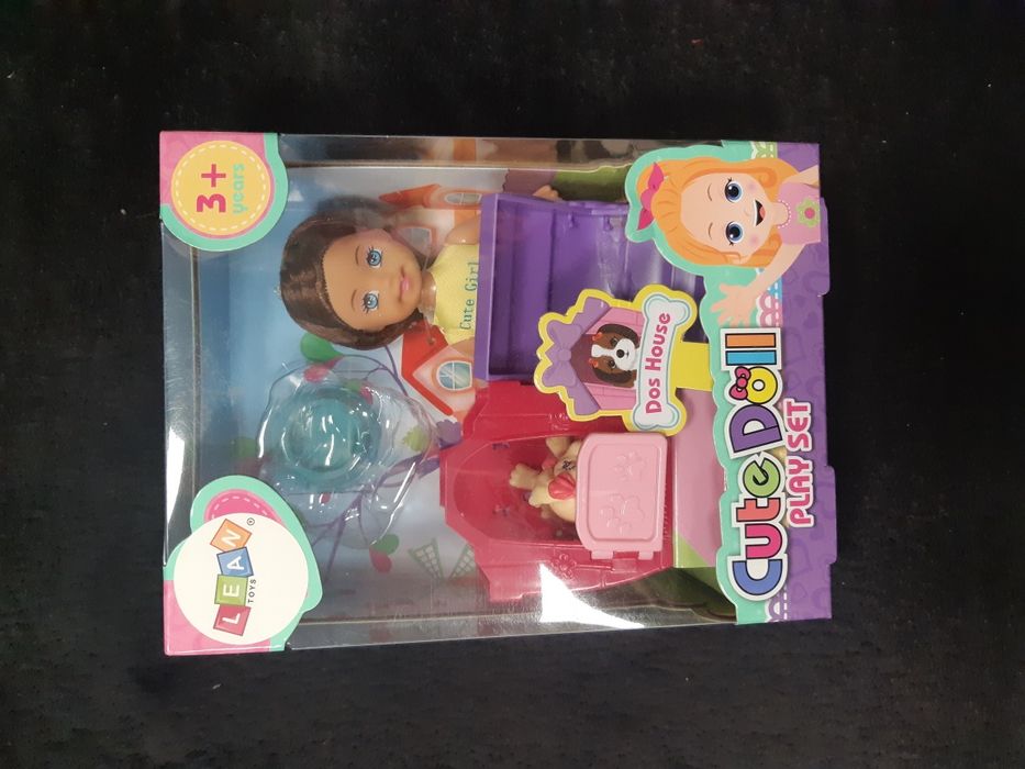 Mini laleczka  z pieskiem