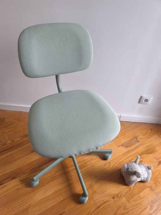 Bleckberget, cadeira giratoria verde claro