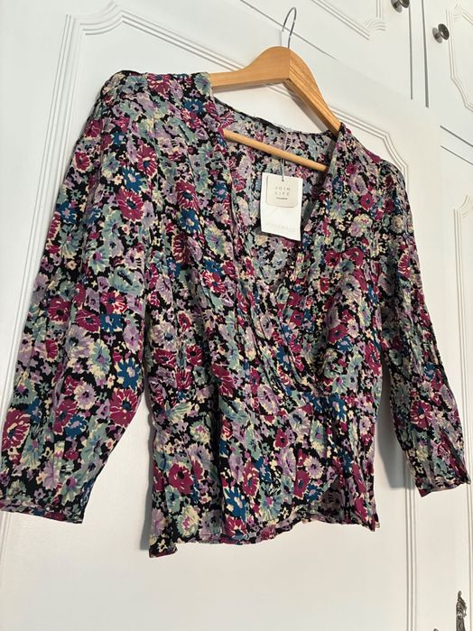 Blusa flores pull & bear