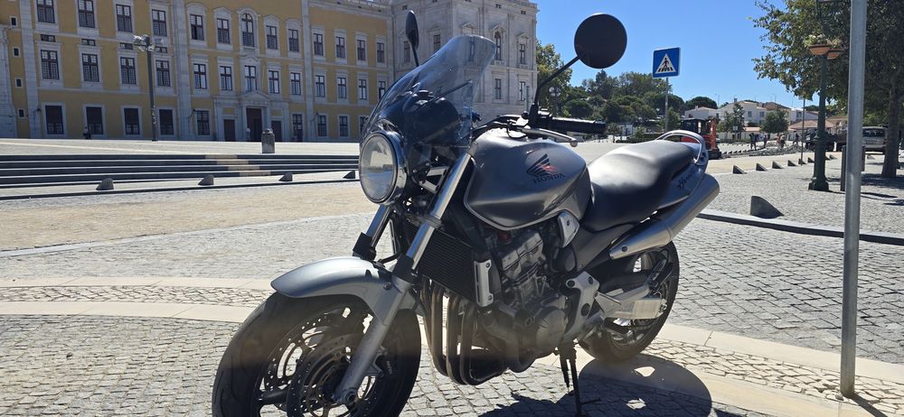 Honda Hornet 900 injeção  impecável!