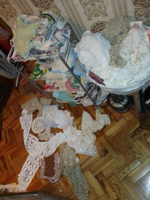 Rendas Amor antigas feitas por   uma avo Com.o.gato ao lado e outras Desde 2E