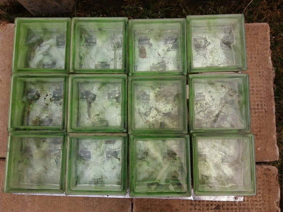 Luksfery pustaki szklane zielone