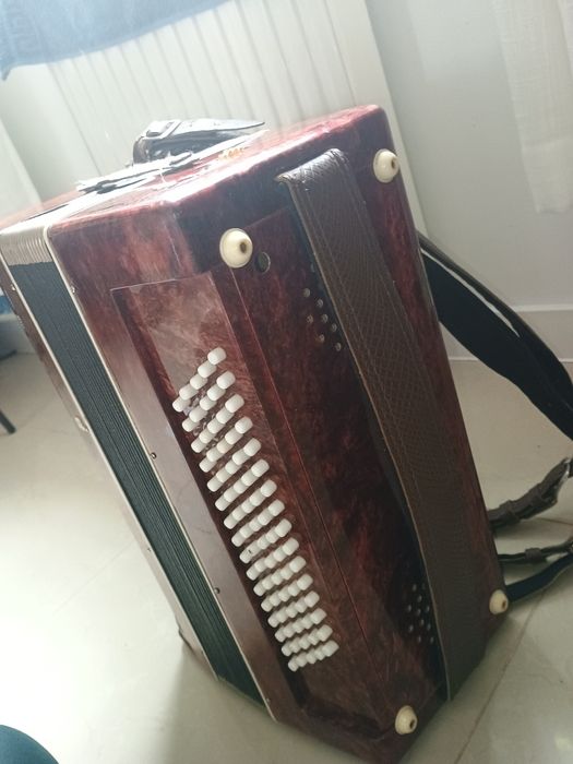 Akordeon mezo bardzo dobry stan