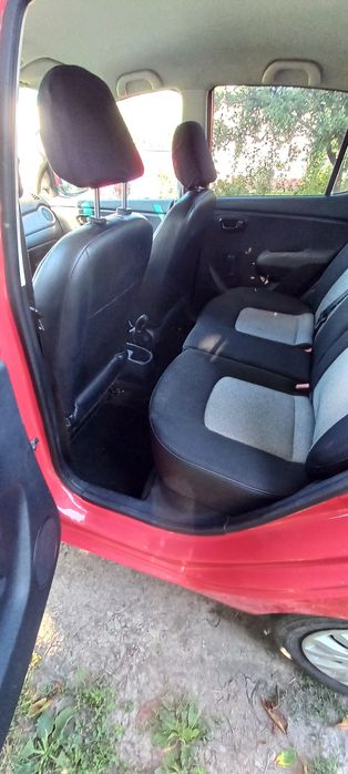 Продам авто HYUNDAI i10 2009р