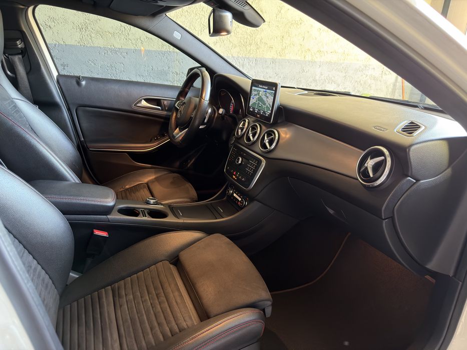 Mercedes-Benz GLA 220 d 4Matic 7G-DCT AMG Line - Desde 285€ Mês