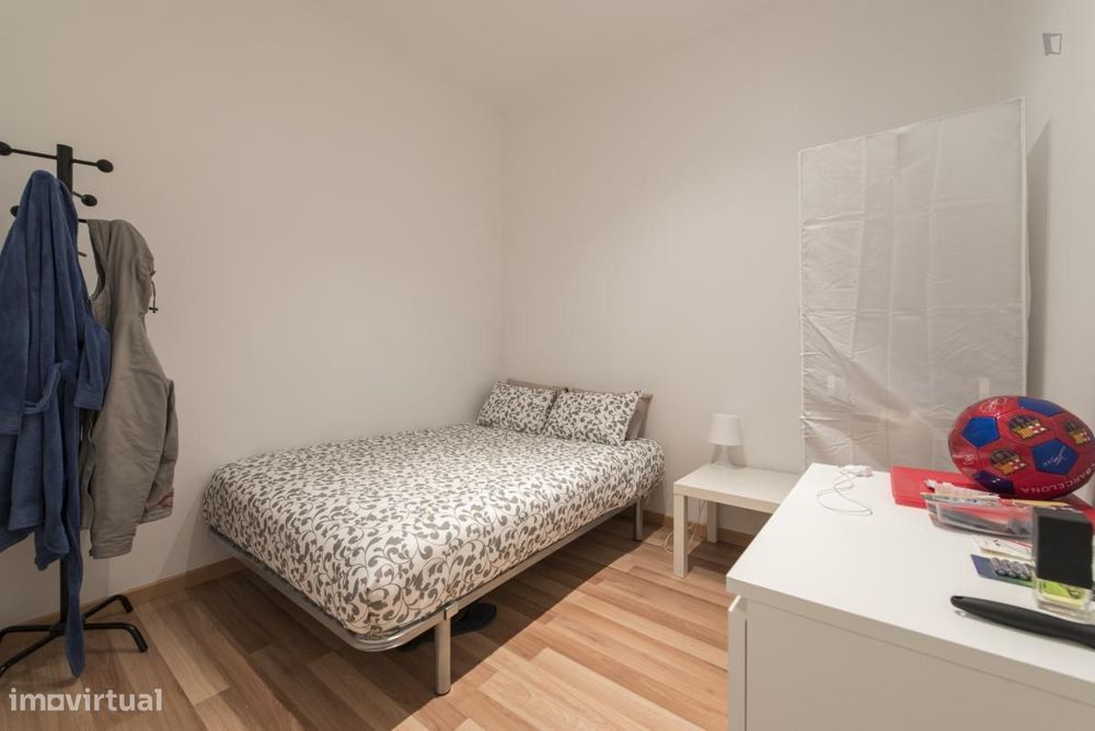 Quarto - localizado em Anjos Lisbon