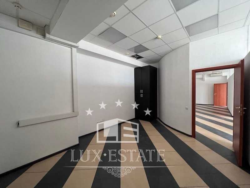 Аренда помещения 130 м2, центр м. Научная ул. Бакулина 4а, Харьков