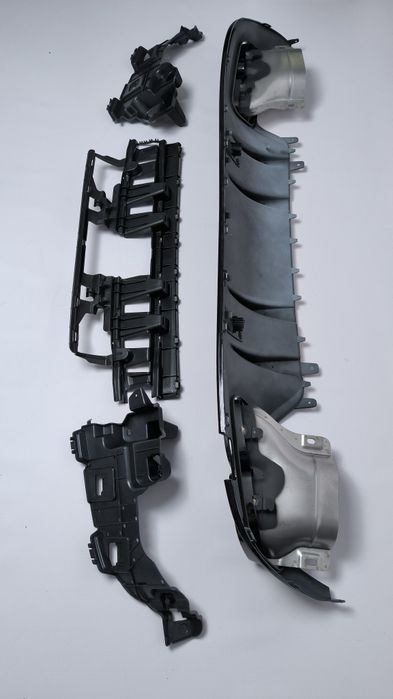 Mercedes W205 C205 Dyfuzor Tylnego Zderzaka Spoilery Czarny Połysk