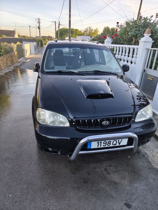 Kia Carnival modelo Up (ler anúncio)