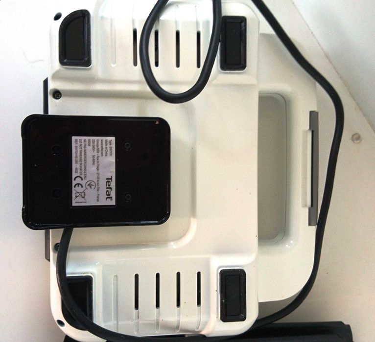 Мультимейкер (вафельница-бутербродница) Tefal Snack XL SW 1110 под ремонт/ на запчасти