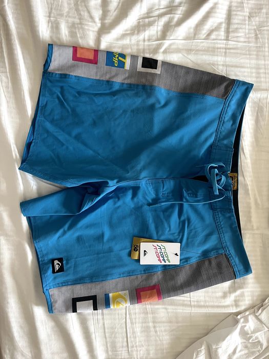Calções Quiksilver ST Comp Tamanho 33