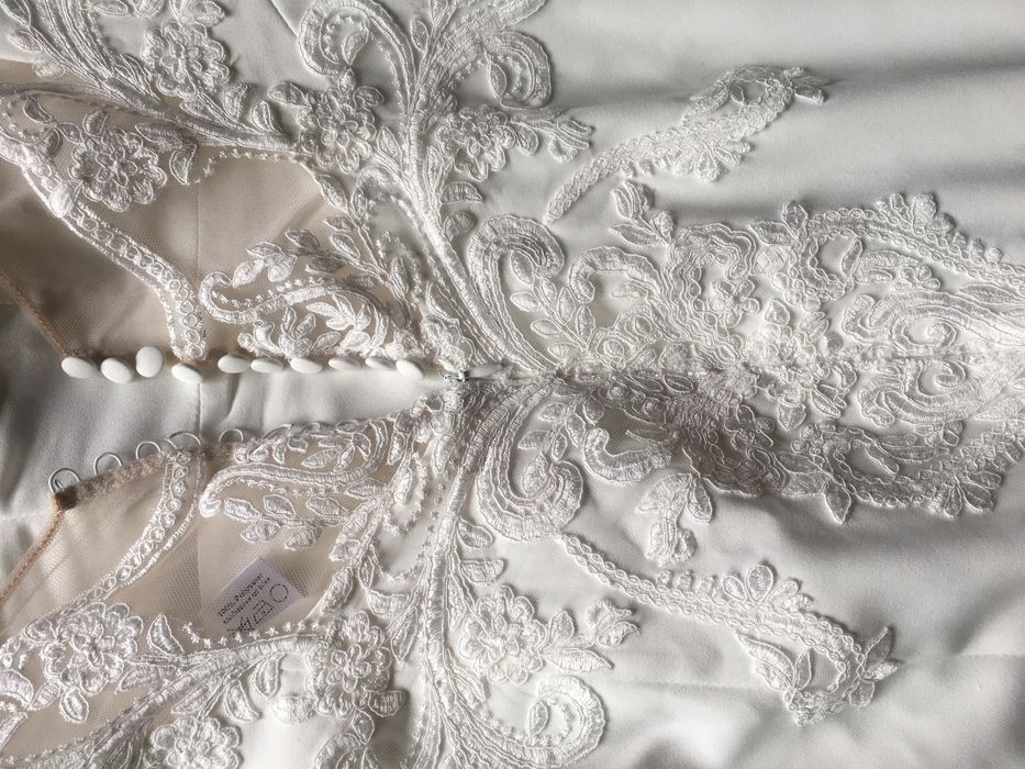 Suknia ślubna syrenka ecru Oksana Mukha