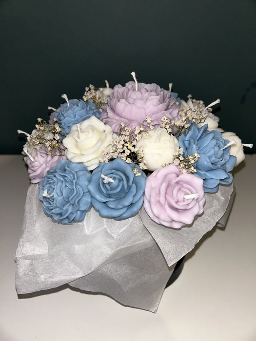 Ręcznie robiona kompozycja świec sojowych o zapachu róż