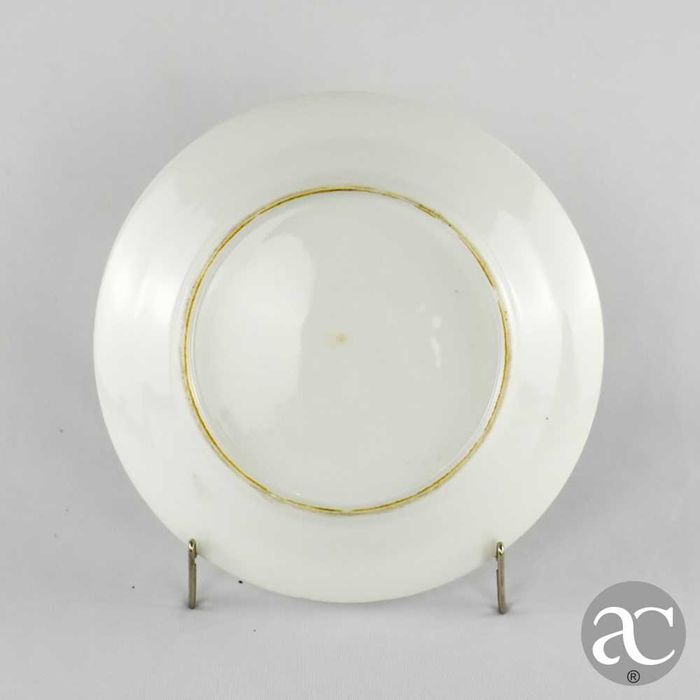 Prato raso porcelana europeia, séc. XIX pintado decorado com flores N3