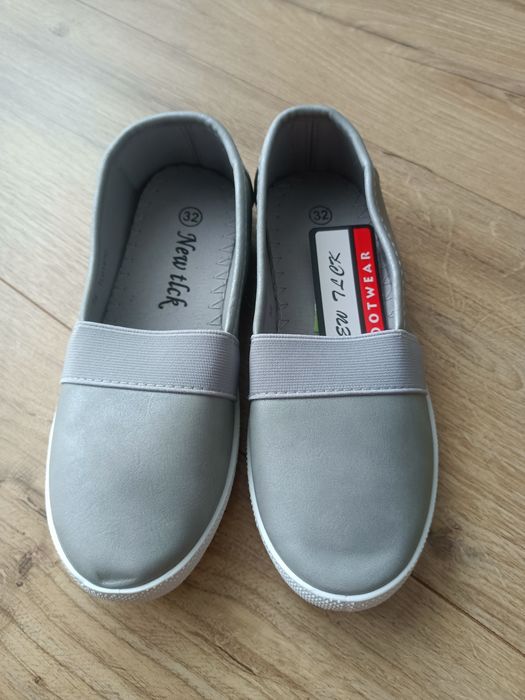 Nowe trampki dla dziewczynki