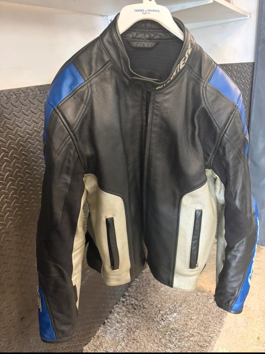 Casaco Dainese couro com proteções