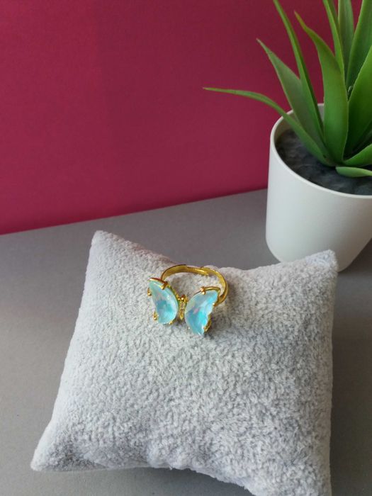 pierścionek motyl błękitny zaciskany rozmiar 7 8