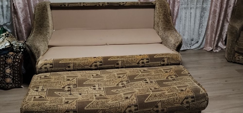 Продам диван і два крісла Самовивіз